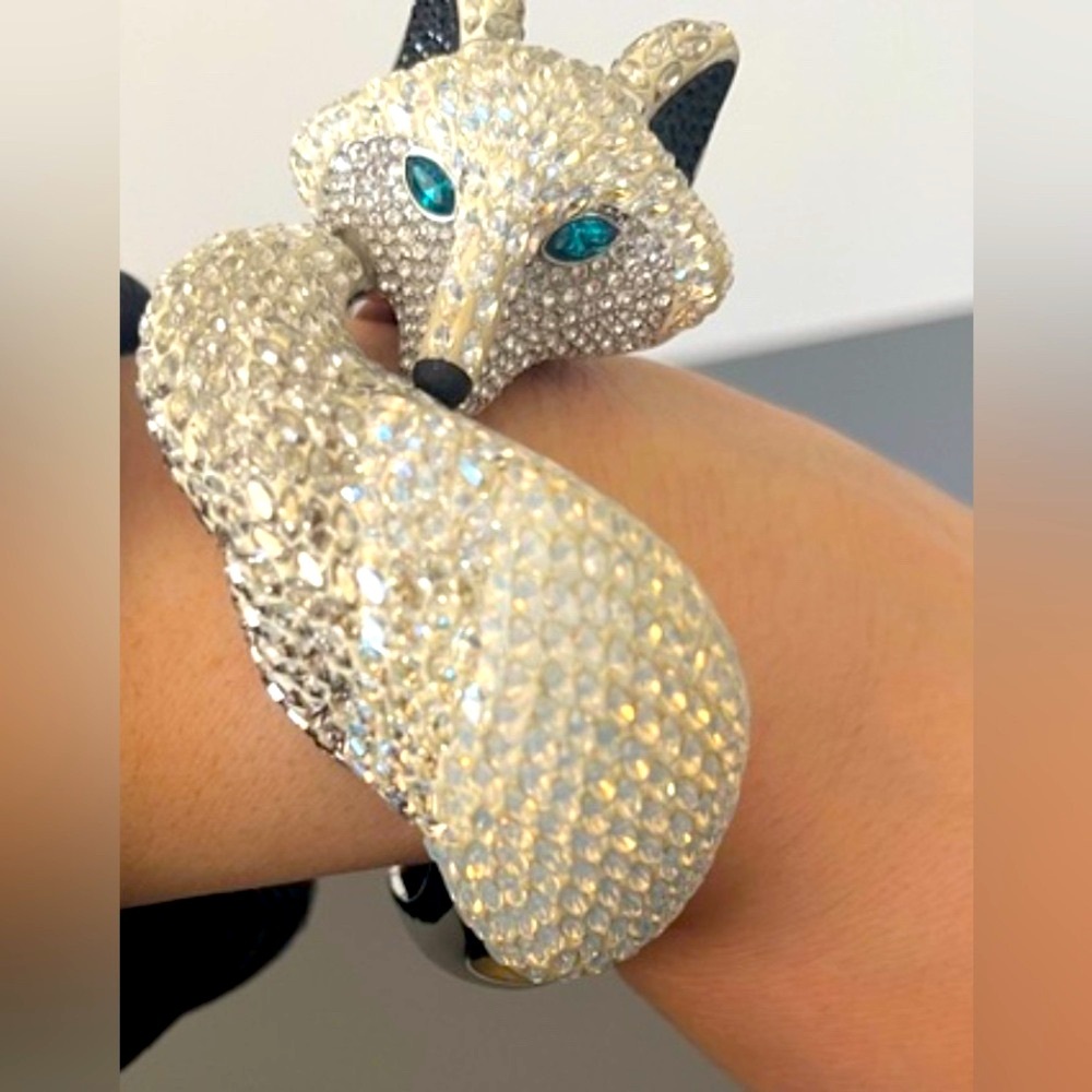 Rare XL Authentic Swarovski Cuff. Silver Blue Green eyes Fox Cuff 🦊 New in box.